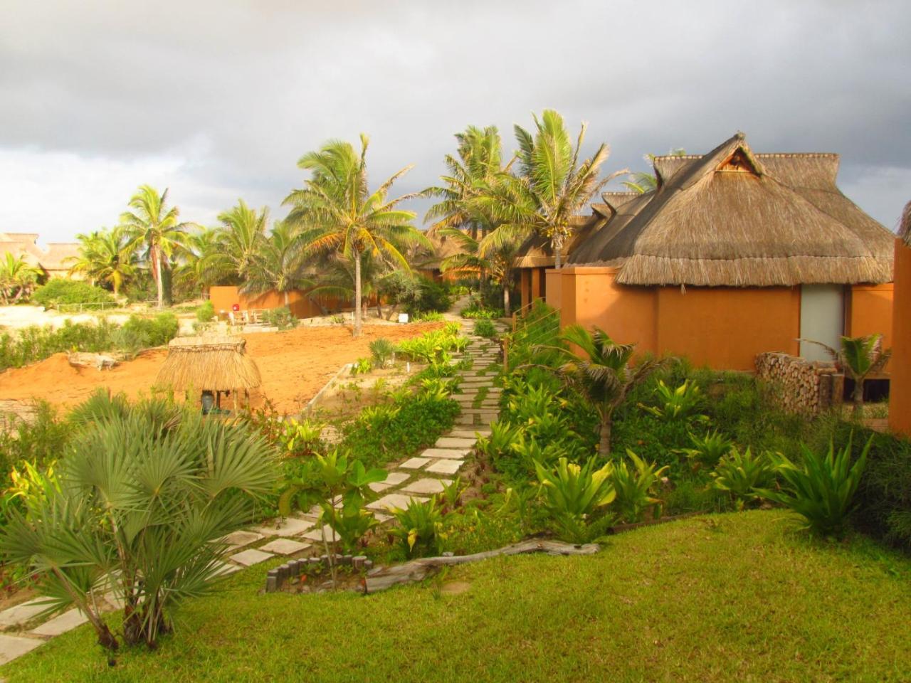 Eclectic Beach Retreat Cabo Nhamua Extérieur photo