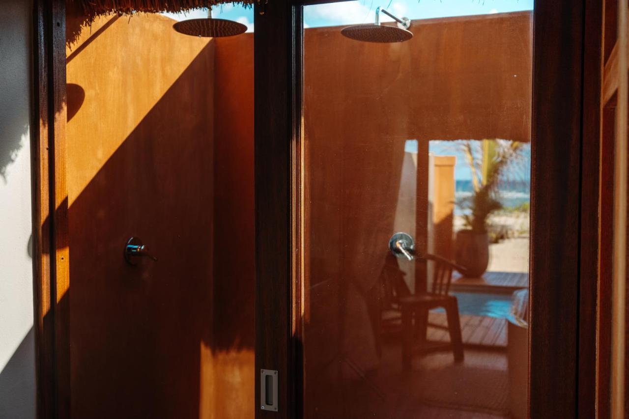 Eclectic Beach Retreat Cabo Nhamua Extérieur photo